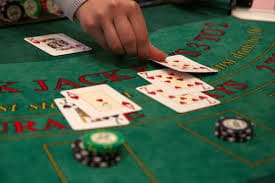 Papan skor langsung dengan kategori sepak bola dan permainan kasino di platform deltabet